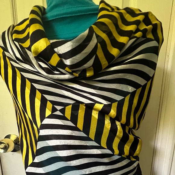YvesSaintLaurent YSL Scarf. 100% Silk. Stripes. Made in Italy. - Picture 3 of 14